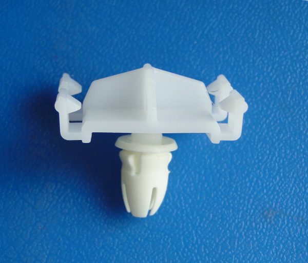 MERCEDES-BENZ-TYPE-TRIM-CLIP-X-5-300903505205